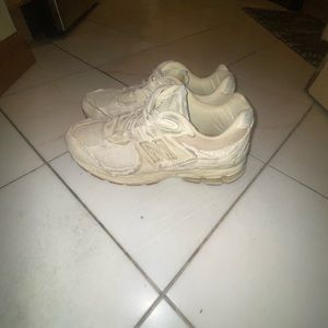 New Balance 200rr cream (distressed)